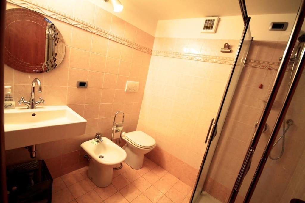 A Loft - Metro Centro- 5 Posti Apartment